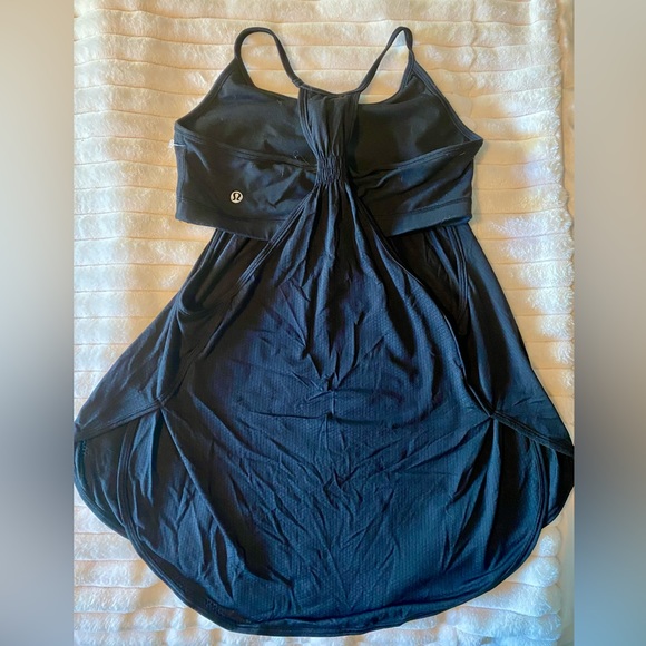 Lululemon Black Tank with Built in Bra - Picture 2 of 2
